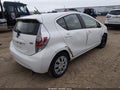 2014 Toyota Prius C — photo 4 of 16 | VIN JTDKDTB3XE1569512