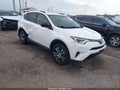 2016 Toyota RAV4 — photo 1 of 15 | VIN JTMZFREV0GJ097641