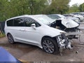2017 Chrysler Pacifica — photo 13 of 16 | VIN 2C4RC1GG7HR744655