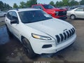 2017 Jeep Cherokee — photo 6 of 16 | VIN 1C4PJLAS9HW667252