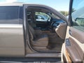 2018 Chevrolet Suburban — photo 5 of 17 | VIN 1GNSKJKC0JR185736