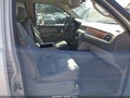 2008 Chevrolet Suburban 1500 — photo 5 of 11 | VIN 1GNFC16078R200970