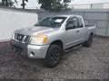 2009 Nissan Titan — photo 2 of 11 | VIN 1N6AA06C69N313523