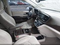 2017 Chrysler Pacifica — photo 5 of 17 | VIN 2C4RC1BG4HR837365