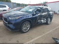 2026 Toyota Highlander Hybrid — photo 2 of 18 | VIN 5TDEBRCH8TS697506
