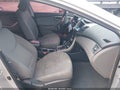 2016 Hyundai Elantra — photo 5 of 10 | VIN 5NPDH4AE8GH686524