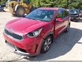 2017 Kia Niro — photo 2 of 16 | VIN KNDCC3LC2H5061652