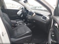 2016 Kia Sorento — photo 5 of 16 | VIN 5XYPK4A52GG109347