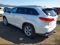 2018 Toyota Highlander — photo 3 of 16 | VIN 5TDDZRFH6JS881133