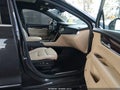 2018 Cadillac XT5 — photo 5 of 18 | VIN 1GYKNDRS7JZ170725