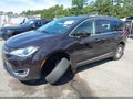 2019 Chrysler Pacifica — photo 6 of 18 | VIN 2C4RC1BG4KR555380
