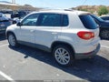 2010 Volkswagen Tiguan — photo 3 of 11 | VIN WVGAV7AXXAW510246