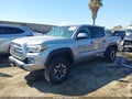 2016 Toyota Tacoma — photo 2 of 16 | VIN 3TMAZ5CN0GM023557