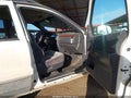2000 Jeep Grand Cherokee — photo 5 of 16 | VIN 1J4GW48S5YC372769