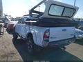 2015 Toyota Tacoma — photo 3 of 13 | VIN 5TFJU4GN2FX064641