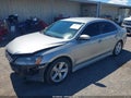 2013 Volkswagen Passat — photo 2 of 12 | VIN 1VWBP7A31DC061400