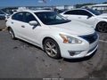2015 Nissan Altima — photo 1 of 17 | VIN 1N4AL3AP5FN868960