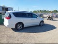 2020 Chrysler Pacifica — photo 13 of 16 | VIN 2C4RC1BG9LR141805