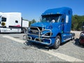 2019 Freightliner Conventional — photo 2 of 20 | VIN 3ALXA7006KDLG6074
