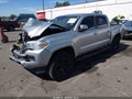 2019 Toyota Tacoma — photo 2 of 16 | VIN 5TFAX5GN1KX133925