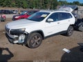 2019 Jeep Cherokee — photo 2 of 17 | VIN 1C4PJMDX2KD163156
