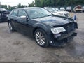 2018 Chrysler 300 — photo 1 of 18 | VIN 2C3CCAKG5JH127493