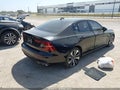 2022 Volvo S60 — photo 4 of 16 | VIN 7JRL12FZ2NG161218