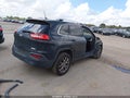 2018 Jeep Cherokee — photo 4 of 16 | VIN 1C4PJLLB2JD621843