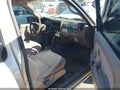 2002 Toyota Tacoma — photo 5 of 16 | VIN 5TESM92N22Z101800