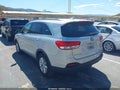 2017 Kia Sorento — photo 3 of 16 | VIN 5XYPG4A36HG264355