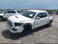 2017 Toyota Tacoma — photo 2 of 16 | VIN 5TFCZ5ANXHX079139