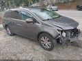 2017 Honda Odyssey — photo 1 of 16 | VIN 5FNRL5H65HB008810