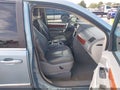 2009 Chrysler Town & Country — photo 5 of 16 | VIN 2A8HR541X9R562850