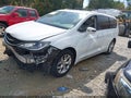 2020 Chrysler Pacifica — photo 2 of 16 | VIN 2C4RC1GG7LR102879