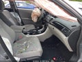 2017 Honda Accord — photo 5 of 16 | VIN 1HGCR2F35HA135630