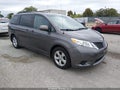 2013 Toyota Sienna — photo 1 of 11 | VIN 5TDKK3DC3DS388420