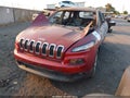 2014 Jeep Cherokee — photo 2 of 10 | VIN 1C4PJLCS8EW117341