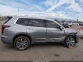 2025 Cadillac XT6 — photo 13 of 17 | VIN 1GYKPCRSXSZ121301