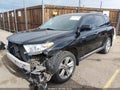 2013 Toyota Highlander — photo 2 of 17 | VIN 5TDDK3EH2DS180077