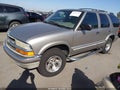 2001 Chevrolet Blazer — photo 2 of 11 | VIN 1GNCS13W412163258