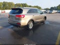 2017 Kia Sorento — photo 4 of 19 | VIN 5XYPG4A50HG198810