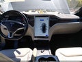 2016 Tesla Model S — photo 5 of 15 | VIN 5YJSA1E24GF154194