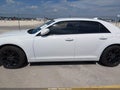 2020 Chrysler 300 — photo 14 of 16 | VIN 2C3CCABG4LH141792