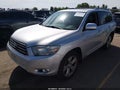 2010 Toyota Highlander — photo 2 of 16 | VIN 5TDEK3EH0AS007187