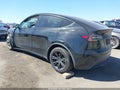 2022 Tesla Model Y — photo 3 of 19 | VIN 7SAYGAEE2NF377398