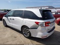 2021 Honda Odyssey — photo 3 of 16 | VIN 5FNRL6H73MB040115