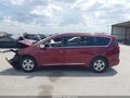 2017 Chrysler Pacifica — photo 14 of 17 | VIN 2C4RC1EG0HR532358