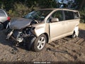 2011 Toyota Sienna — photo 2 of 13 | VIN 5TDKK3DC8BS158000