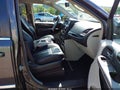 2015 Chrysler Town & Country — photo 5 of 16 | VIN 2C4RC1BG5FR602518