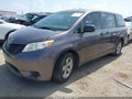2012 Toyota Sienna — photo 2 of 10 | VIN 5TDKA3DC6CS015437